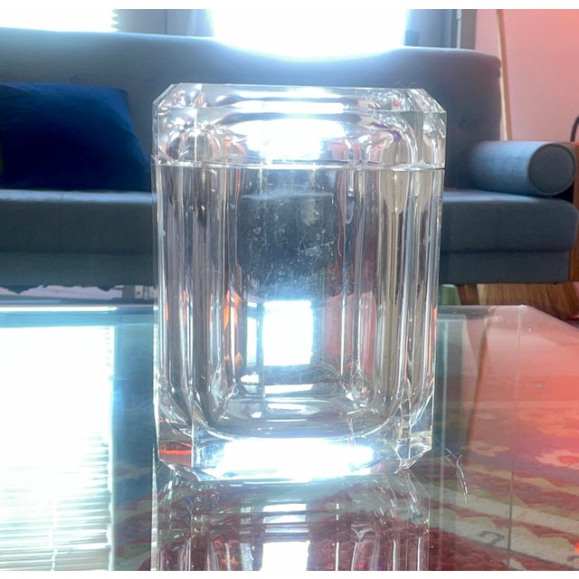 1970s Alessandro Albrizzi Faceted Lucite Ice Bucket With Rotating Lid For Sale In Atlanta - Image 6 of 8