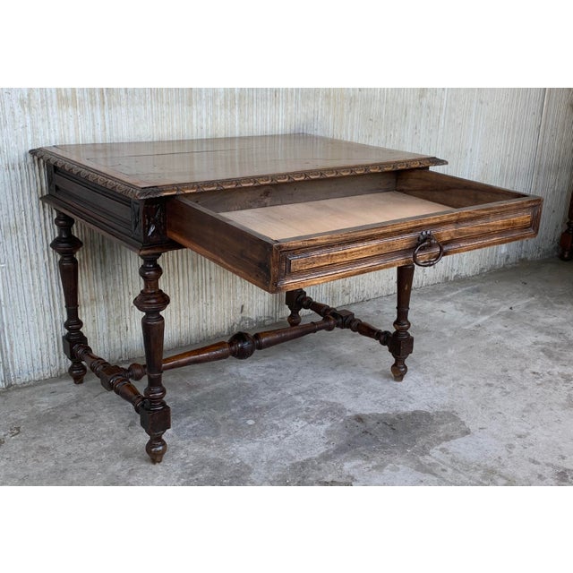 20th Century Spanish Baroque Style Oak Side Table For Sale In Miami - Image 6 of 13