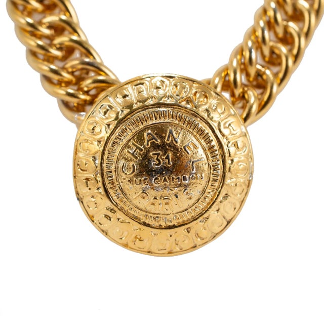 Brand: Chanel Gender: Ladies Metal Type: Gold Length: 16.00 inches Width: 12.80 mm Weight: 126.33 grams Ladies CHANEL...