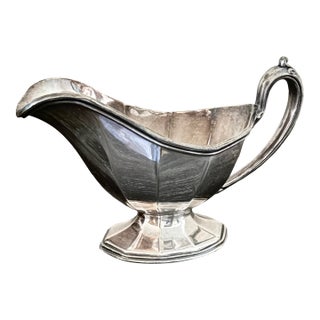 Vintage SilverPlate Gravy Boat Jug 1007-C For Sale