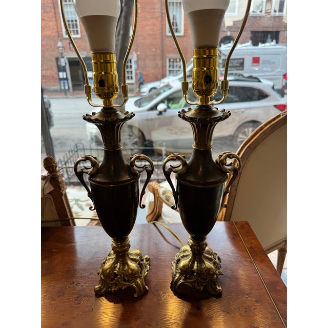 1920s Vintage Neoclassical Patinated Gilt Bronze/Brass Urn Style Lamps For Sale - Image 5 of 7
