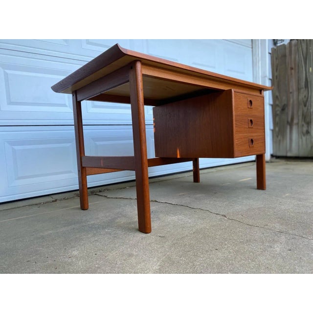 Brown 1960s Danish Mid Century Modern Teak Home Desk by h.p. Hansen For Sale - Image 8 of 12
