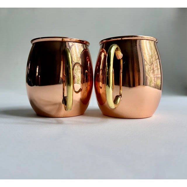 Vintage Pair Copper Barrel Mugs With Brass Handles For Sale In New York - Image 6 of 16