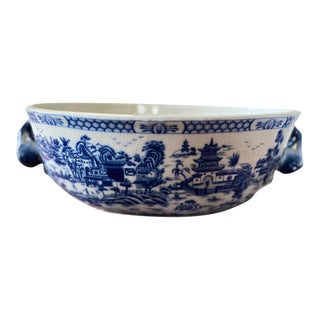 Chinoiserie Blue and White Blue Willow Porcelain Planter Decorative Oval Bowl Footbath For Sale