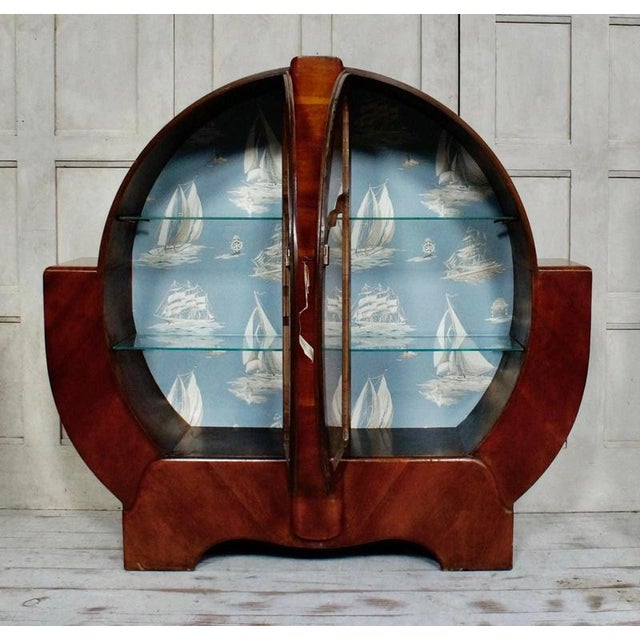 Art Deco Walnut Circular Display Cabinet Vitrine, 1920 For Sale - Image 11 of 13