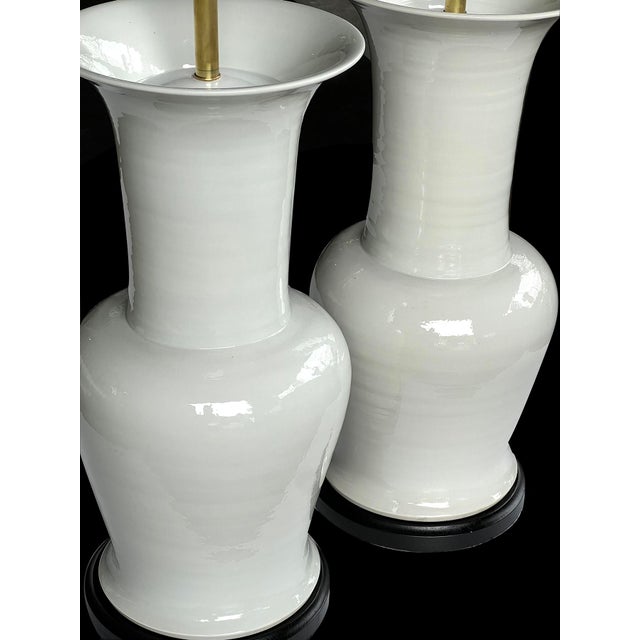 1950s Imposing Pair Chinese Off-White Glazed Ceramic Baluster Form Lamps For Sale - Image 5 of 14