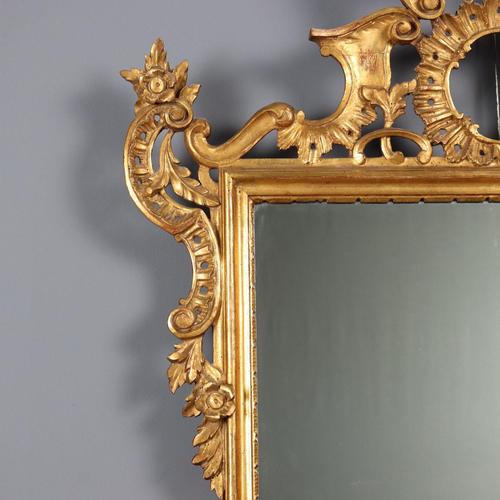 Mirror with Carved and Gilded Wooden Frame For Sale - Image 4 of 11