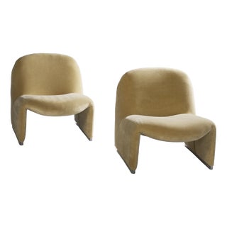 Alky Lounge Chairs by Giancarlo Piretti for Artifort, 1970s, Set of 2 For Sale