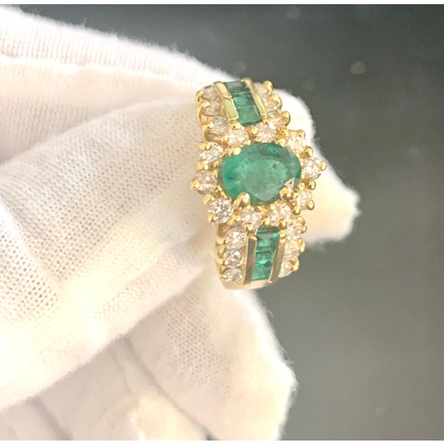 Early 20th Century 1 Carat Oval Cut Emerald and 1.0 Carat Diamond Ring 18 Karat Yellow Gold For Sale - Image 5 of 18