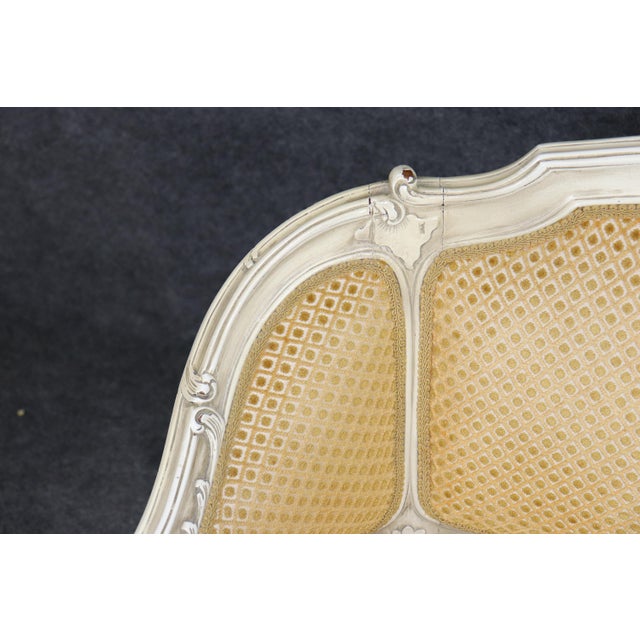 French Vintage French Louis XV Style Carved Paint Decorated Settee C. 1950's For Sale - Image 3 of 9