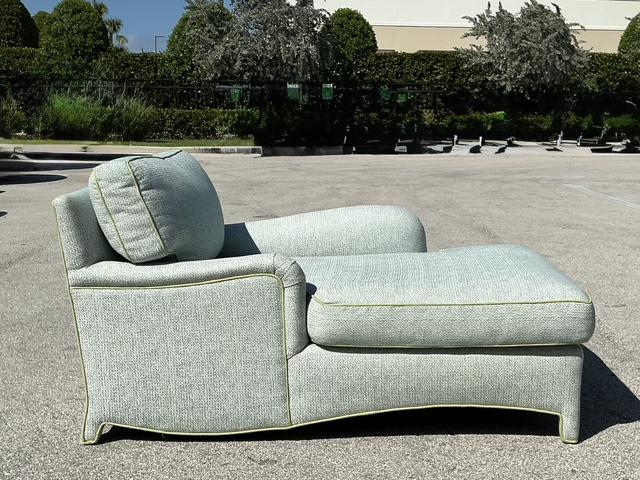 Vintage Contrast Welt Chaise Lounge - Side view
