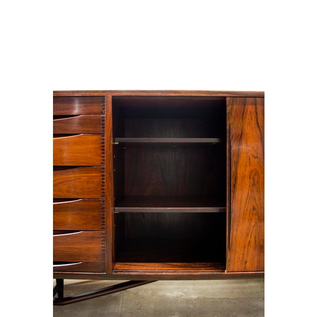 Mid-Century Modern Danish Sideboard in Palisander, 1960s For Sale - Image 3 of 10