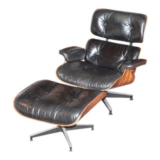 1970s Herman Miller Eames Lounge Chair and Ottoman For Sale