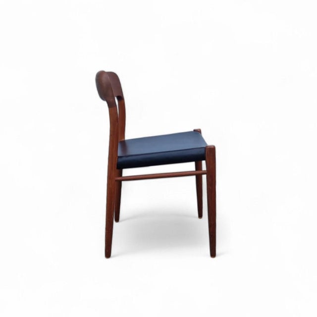 Vintsge Teak Chairs by Niels Otto Møller for J.L. Møllers, Set of 6 For Sale - Image 4 of 9