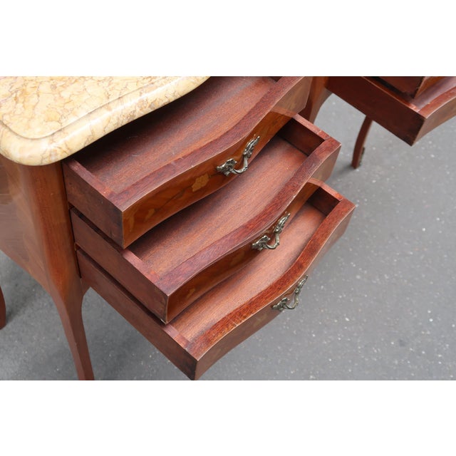 Antique Pair of French Louis XV Style Inlaid Side Tables or Nightstands. For Sale - Image 12 of 13