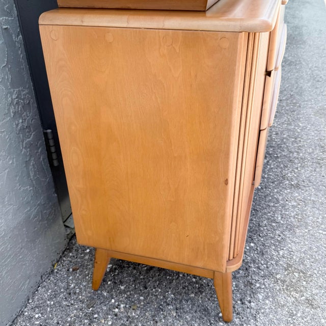 1960s Heywood-Wakefield Mid-Century Maple Tambour Door Credenza and Hutch For Sale - Image 5 of 12