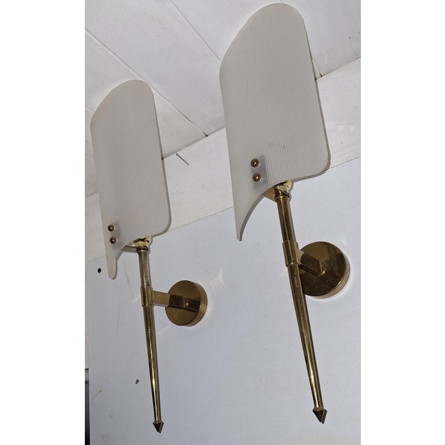 Mid-Century Italian Wall Lamps with Brass Frame and White Plastic Shades, 1960s, Set of 2 For Sale - Image 4 of 11
