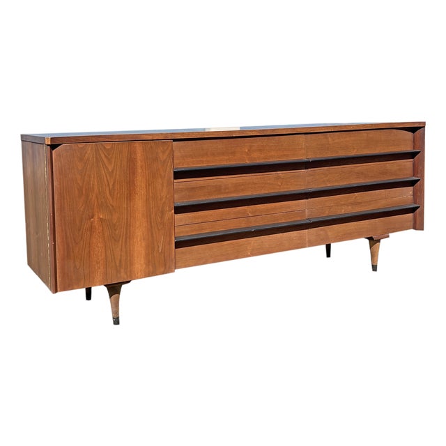 Vintage Mid Century Modern Long Dresser or Credenza by American of Martinsville For Sale