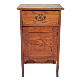 Antique 1900s Victorian American Solid Oak Night Stand / End Table For Sale