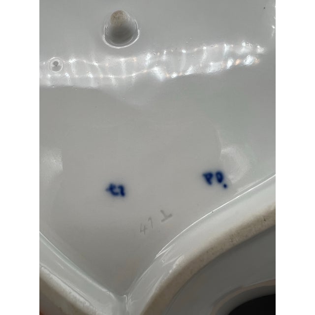 Meissen Porcelain Meissen Blue Onion Leaf Dish Vintage Collectible For Sale - Image 4 of 12