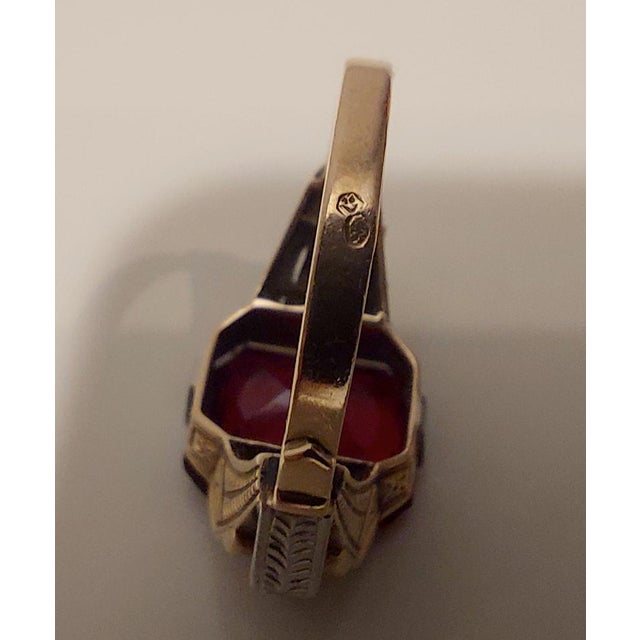 Metal Amtique 18kt Gold Ring with Garnet and Precious Stones, 1890s For Sale - Image 7 of 18
