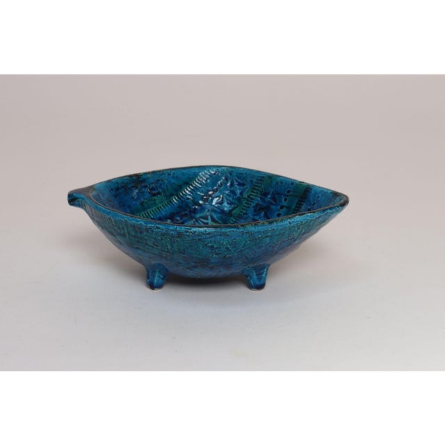 Italian Rimini Blu Glazed Leaf-Form Ceramic Vide Poche by Aldo Londi for Bitossi For Sale In New York - Image 6 of 18