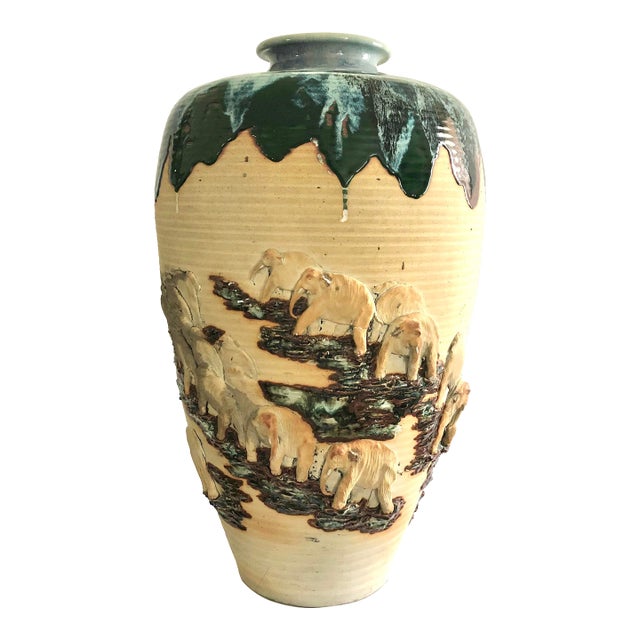Meiji Period Circa 1900, Monumental Sumida Gawa Art Pottery