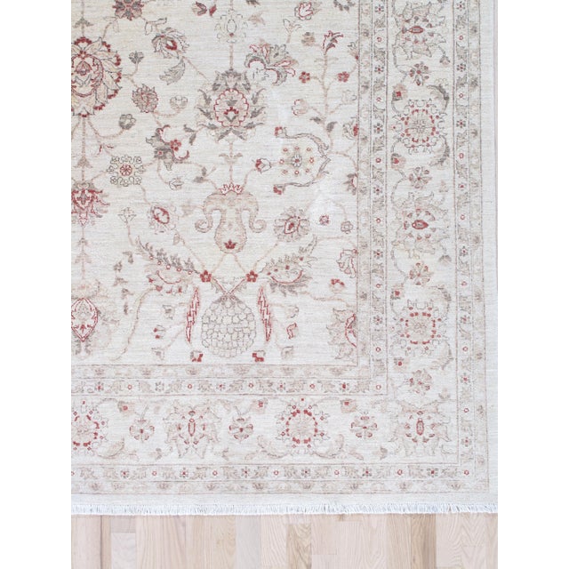Late 20st Century Modern Peshawar Carpet, Ivory Field, Ivory Border, Gray, Coral For Sale In New York - Image 6 of 11