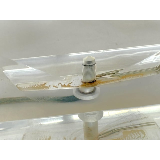Vintage Lucite Gem Edge Faceted Table Lamp With Starburst Etching For Sale - Image 12 of 16