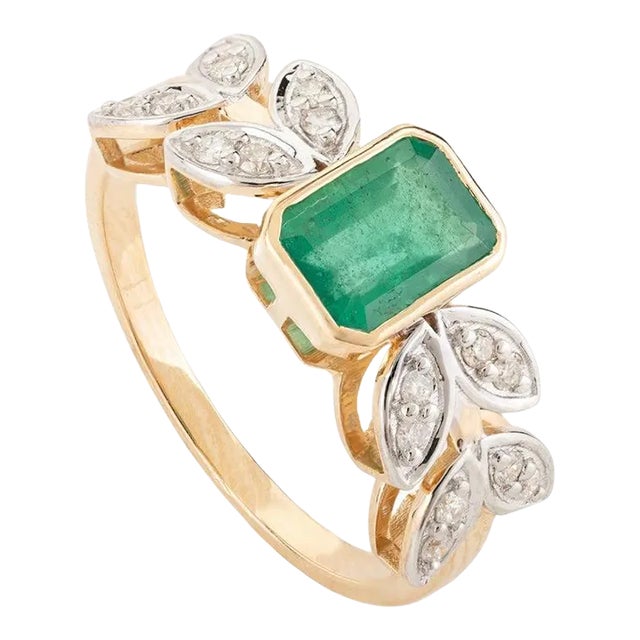 Motif Band Ring in 18k Solid Yellow Gold Size 7 For Sale