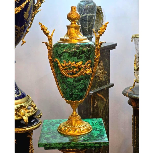 French French Style Green Porcelain Vase With Gold Leaf & Bronze Accents For Sale - Image 3 of 3