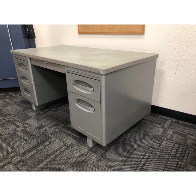 1950s Tanker Desk MCM For Sale In Phoenix - Image 6 of 8