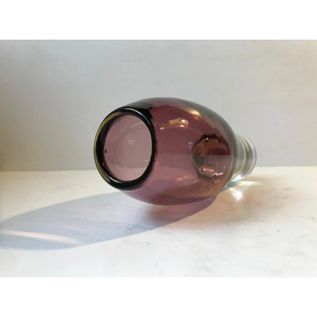 Mid-Century Modern Vintage Purple Glass Vase by Aimo Okkolin for Riihimäen Lasi Oy, 1970s For Sale - Image 3 of 8