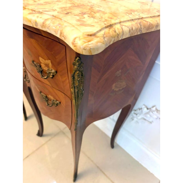 Antique French Kingwood Marquetry Marble Top Nightstands, 1920, Set of 2 For Sale - Image 10 of 18