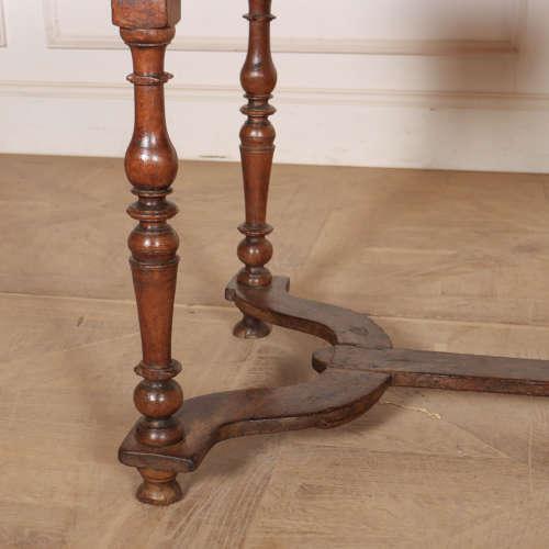 18th Century Oak Lamp Table For Sale - Image 4 of 11