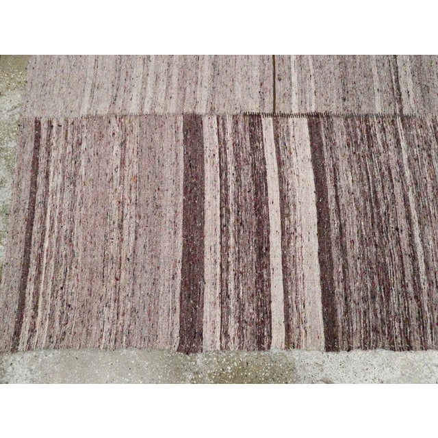 Textile Galerie Shabab Collection Mid-20th Century Handmade Turkish Flat-Weave Kilim Accent Rug in Purple Pewter For Sale - Image 7 of 10