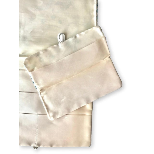 Vintage Astrology Satin Lingerie Bags Set by Andre Richard | Aquarius Zodiac Print with Saturn & Comets | Mid-Century Boudoir Pouches For Sale In Philadelphia - Image 6 of 7