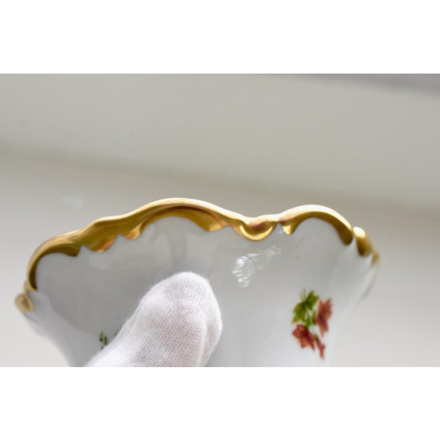 Gold Waldershof Bavaria Germany,22k Gold Trim, Handarbeit Porcelain Floral Vase For Sale - Image 8 of 10
