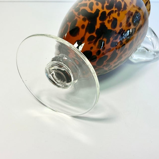 1980s Vintage Italian Boho Chic Hollywood Regency Tortoise Venetian Glass Pitcher. For Sale - Image 16 of 18