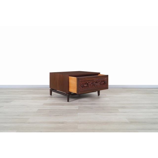 Mid-Century Modern Walnut Nightstands by Maurice Bailey for Monteverdi Young For Sale - Image 11 of 13