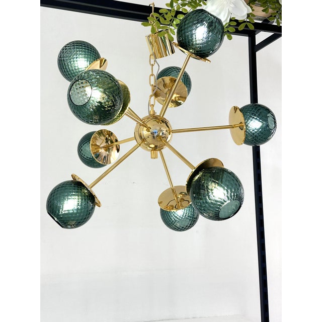 Italian Gold Chandelier Sputnik in Murano Glass Style Green "Balloton" For Sale - Image 6 of 9