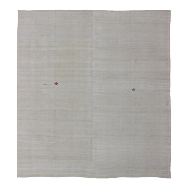 Square-Sized Large Midcentury Turkish Kilim Rug With Subtle Variegated Cream For Sale