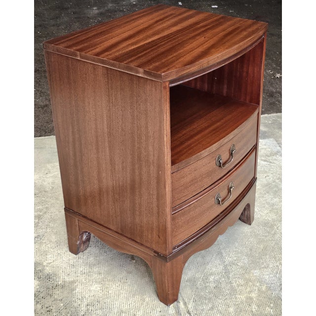 Mid 20th Century Dixie Furniture Satin Mahogany Two-Drwer Tiered Bedside Table Nightstand For Sale - Image 5 of 10