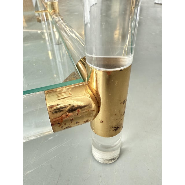 Hollywood Regency Acrylic Glass and Brass Shelf by Charles Hollis Jones, United States, 1970s For Sale - Image 15 of 18