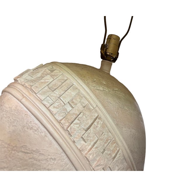 1980s Postmodern Oval Faux Tessellated Stone Lamps, a Pair For Sale - Image 4 of 10