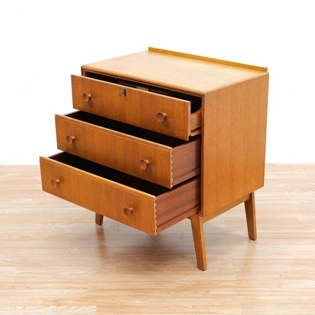 1960s 1960s Small Mid Century Oak Vanity Dresser by Meredew For Sale - Image 5 of 10