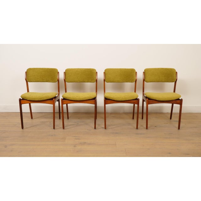 Dining Chairs with Armrests in Rosewood by Erik Buch, Set of 4 For Sale - Image 17 of 17