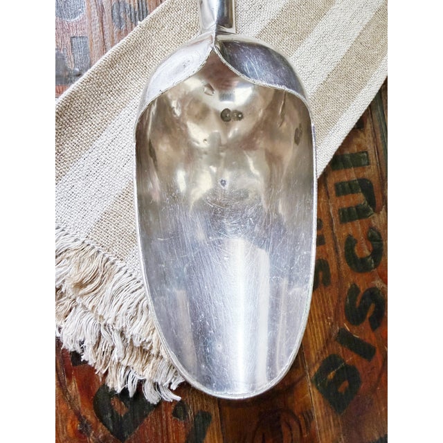Antique Hotel Silver Ice Scoop For Sale In New York - Image 6 of 9