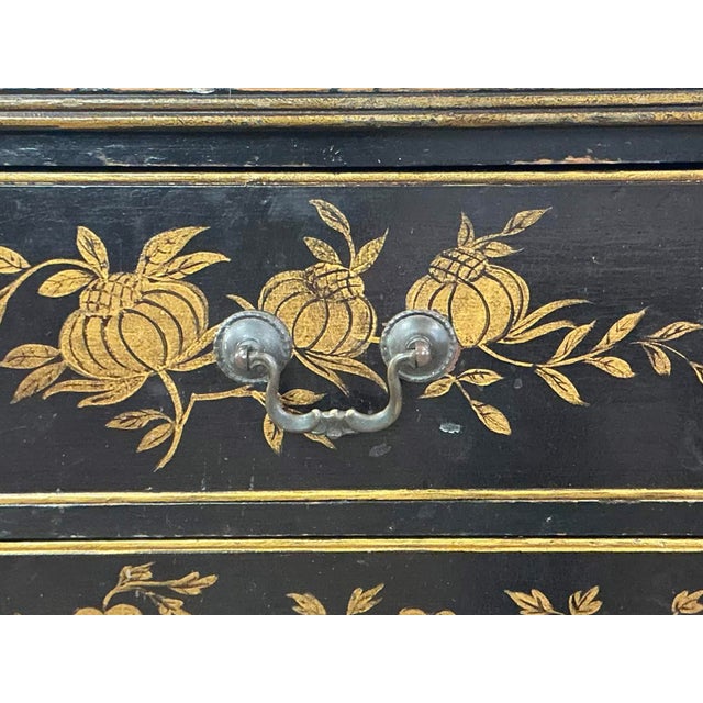 Paint 1940s Mid-Century Chinoiserie Black Lacquer Hand-Painted Floral Sideboard / Buffet Cabinet For Sale - Image 7 of 17