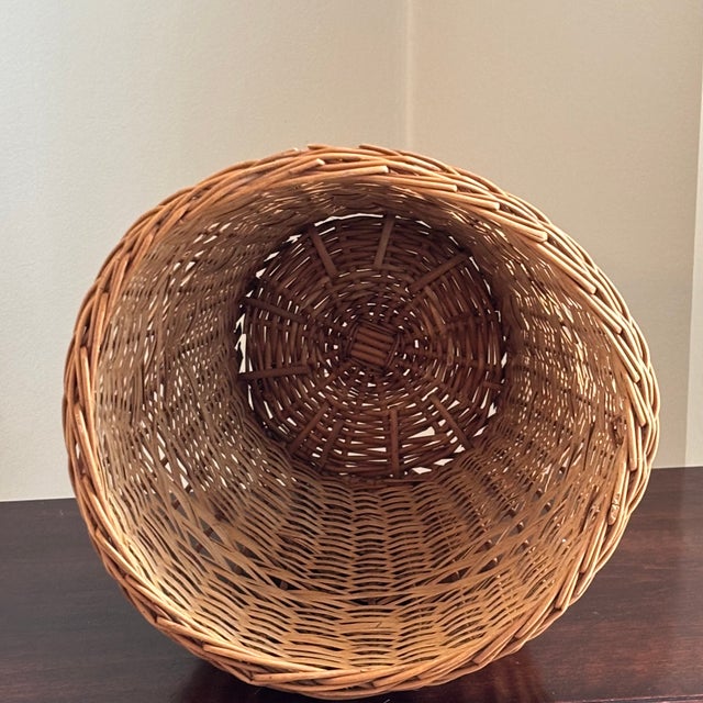 Mid-20th Century Natural Wicker Wastepaper Basket For Sale - Image 9 of 13